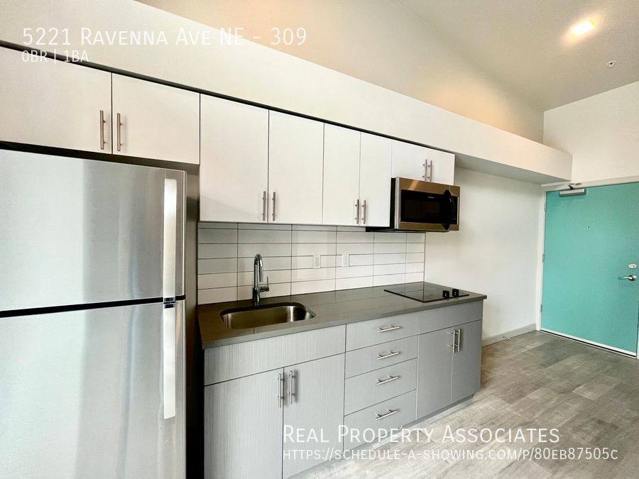 Apartment for rent at 5221 Ravenna Ave NE #309, Seattle, WA 98105
