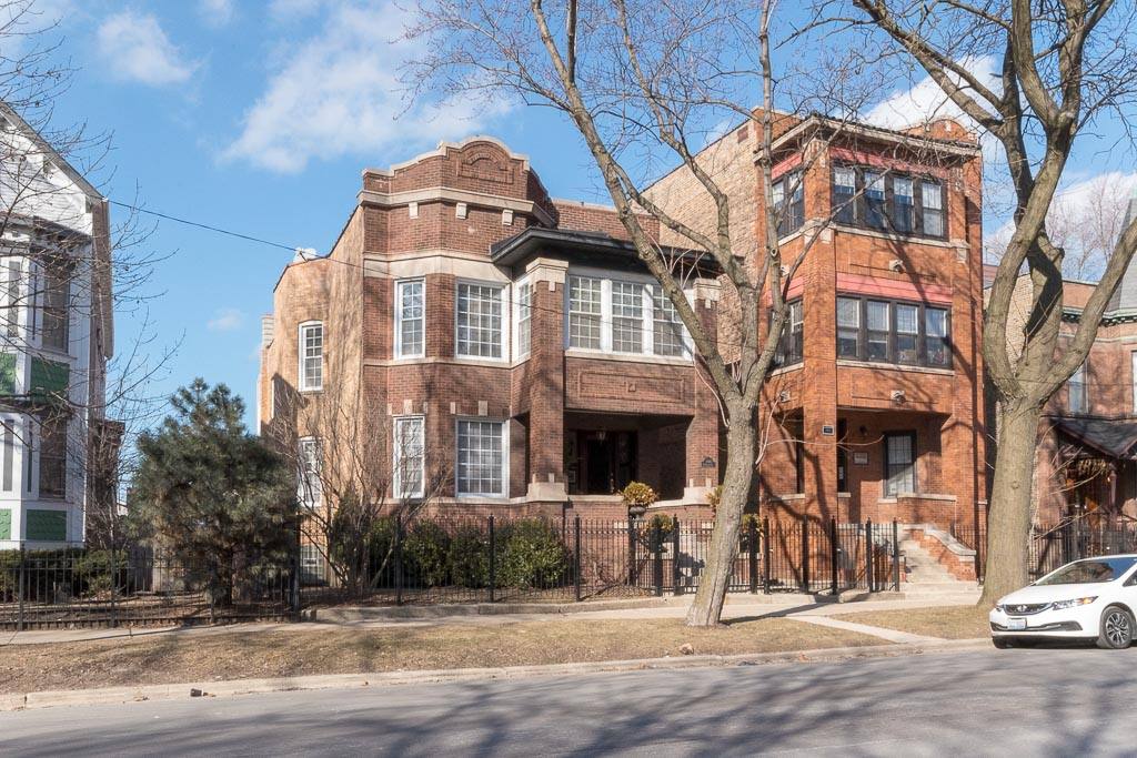 Apartment for rent at 1440 Addison #4, Chicago, IL 60613