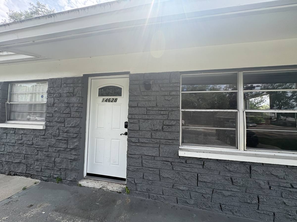 Apartment for rent at 14628 N 43rd St, Tampa, FL 33613