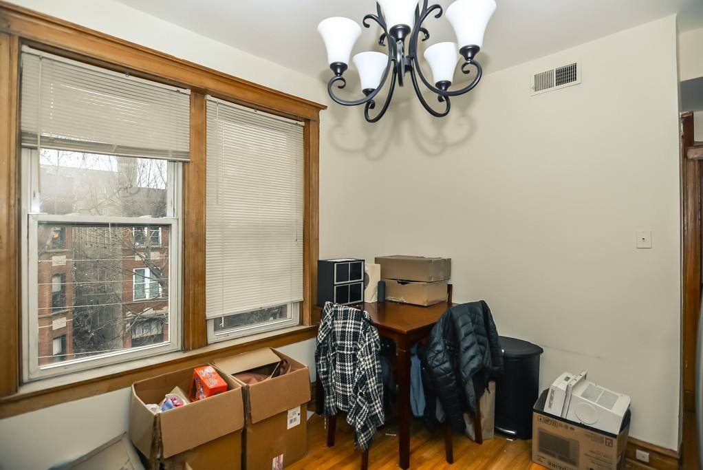 Apartment for rent at 852 Leavitt #5, Chicago, IL 60622