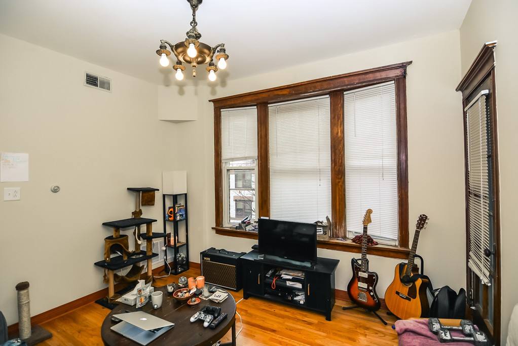 Apartment for rent at 852 Leavitt #5, Chicago, IL 60622
