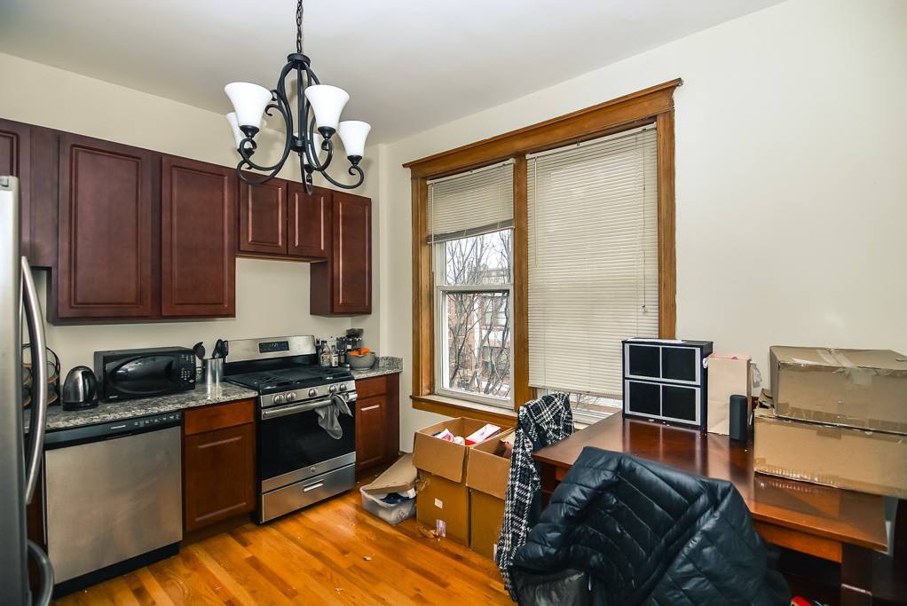 Apartment for rent at 852 Leavitt #5, Chicago, IL 60622
