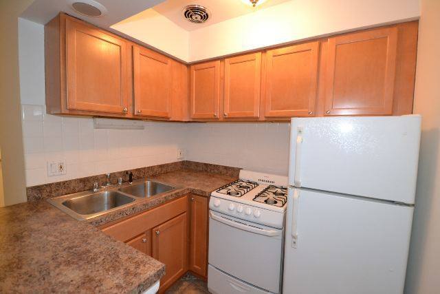 Apartment for rent at 540 Roscoe #D783, Chicago, IL 60657