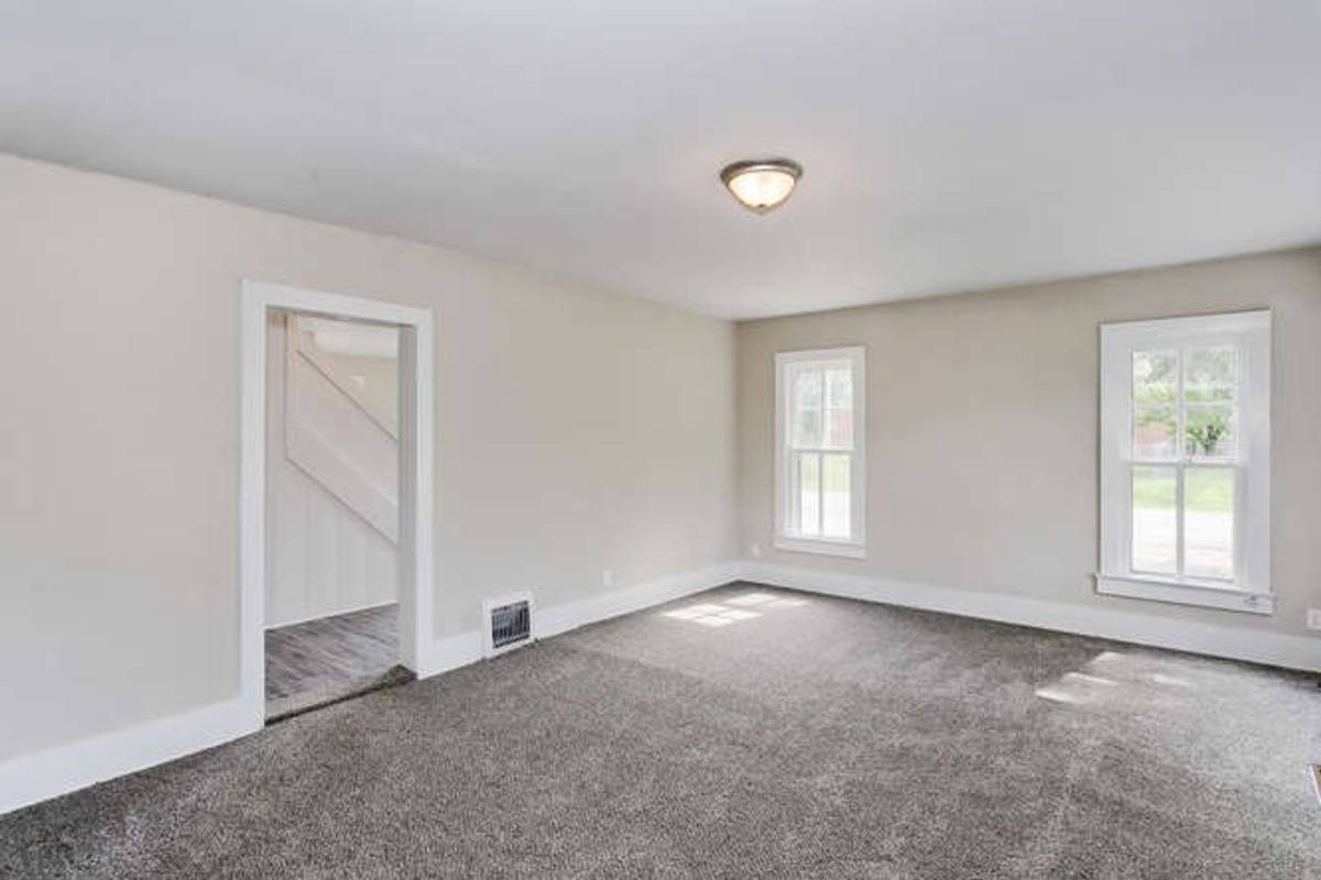 House for rent at 724 E 1st St, Newton, KS 67114