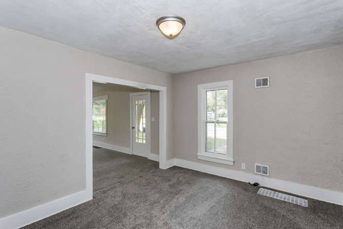 House for rent at 724 E 1st St, Newton, KS 67114