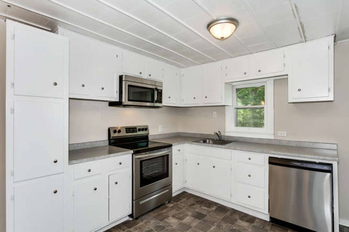 House for rent at 724 E 1st St, Newton, KS 67114
