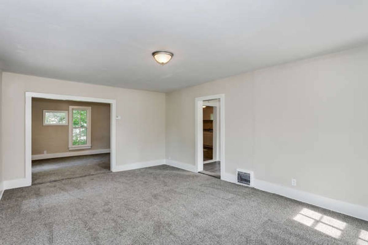 House for rent at 724 E 1st St, Newton, KS 67114