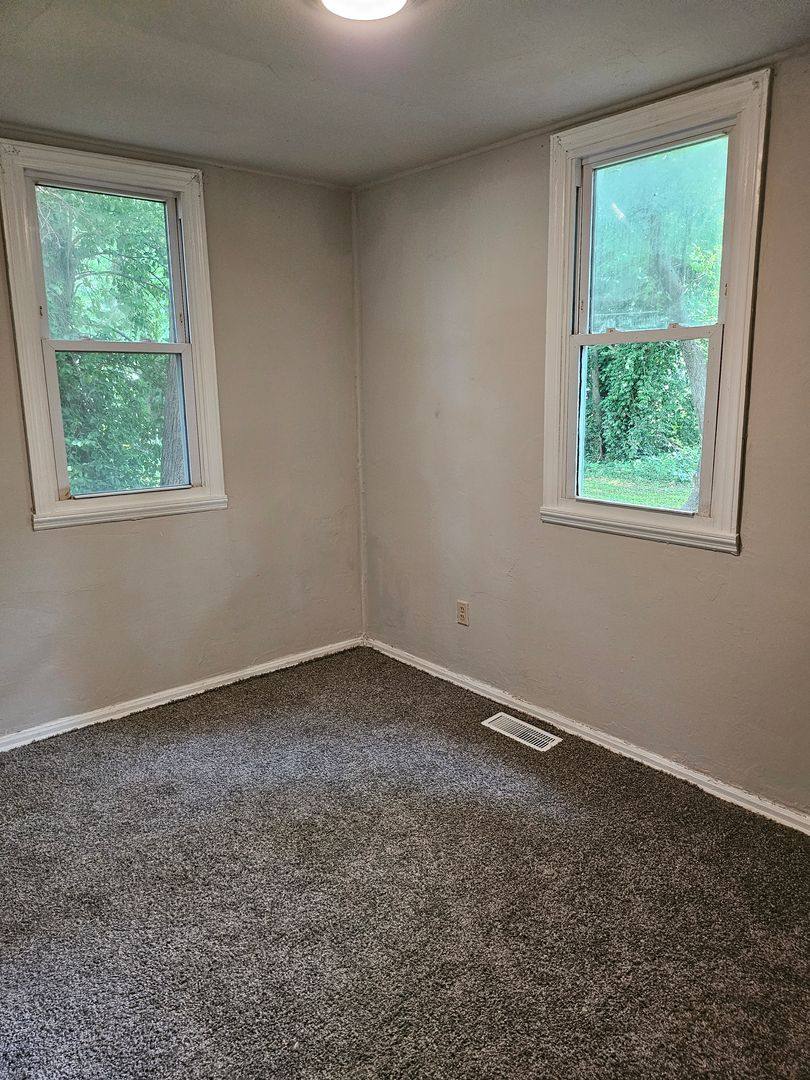 House for rent at 1609 Rheinhardt Ave, Evansville, IN 47714
