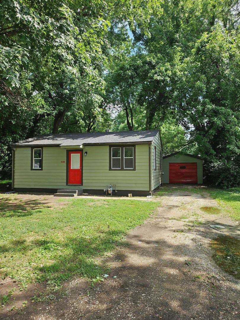 House for rent at 1609 Rheinhardt Ave, Evansville, IN 47714