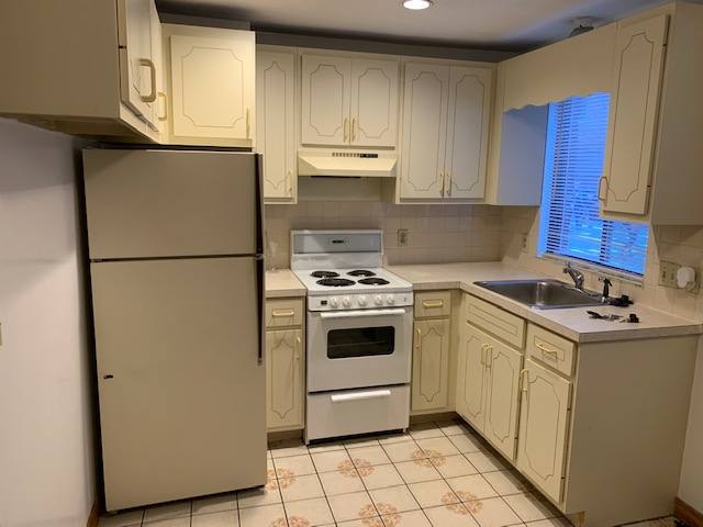 Apartment for rent at 22 Thacher St #1, Boston, MA 02113