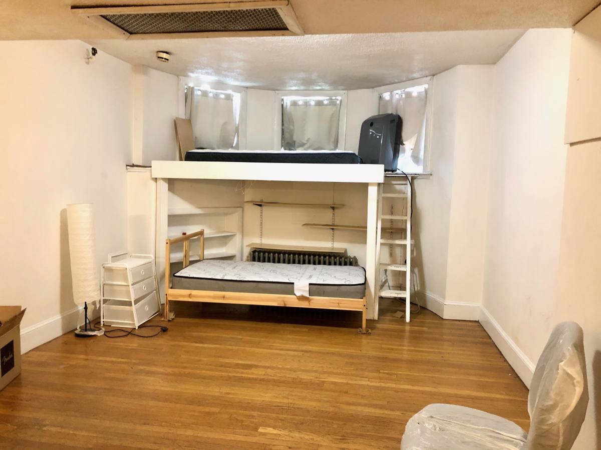 Apartment for rent at 289 Newbury St #1, Boston, MA 02115