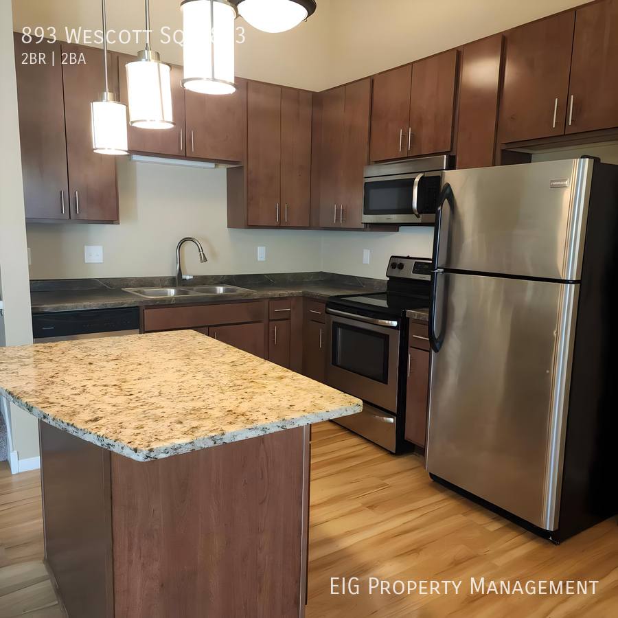 Townhouse for rent at 893 Wescott Square #893, Saint Paul, MN 55123
