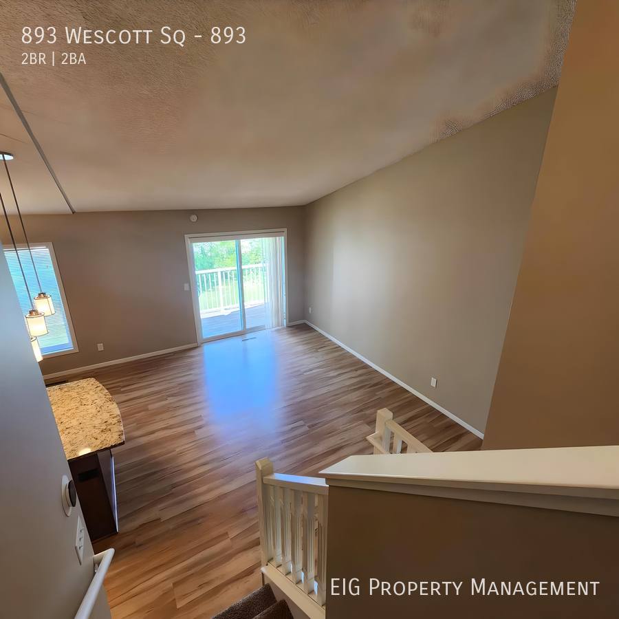 Townhouse for rent at 893 Wescott Square #893, Saint Paul, MN 55123