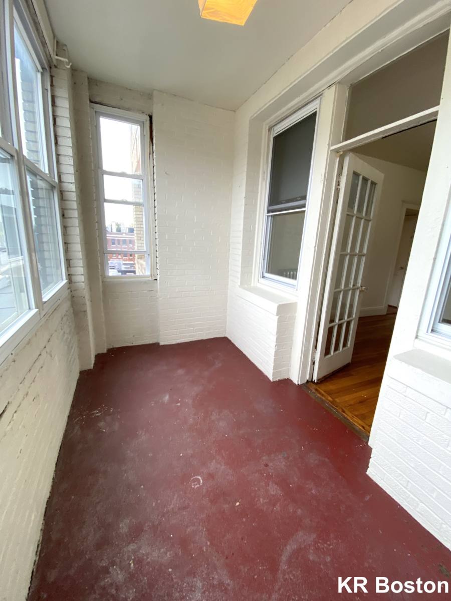 Apartment for rent at 1626 Commonwealth Ave #8, Brighton, MA 02135