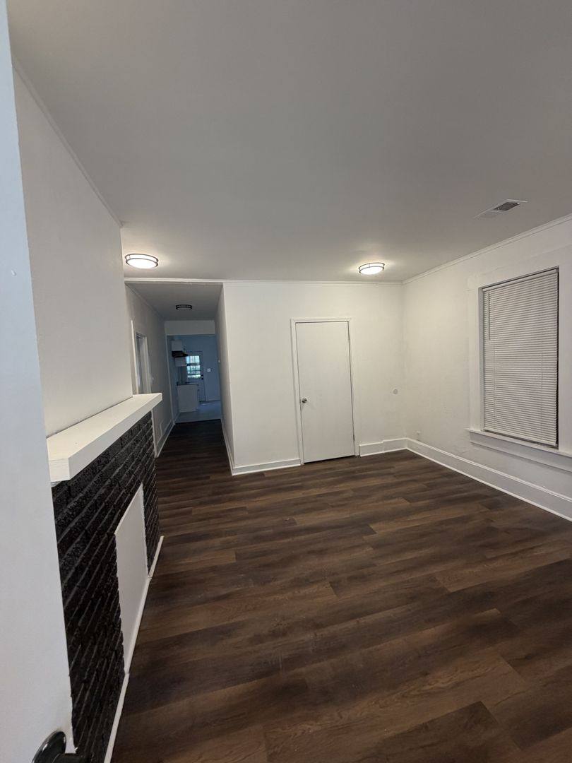 House for rent at 625 N Hollywood St, Memphis, TN 38112