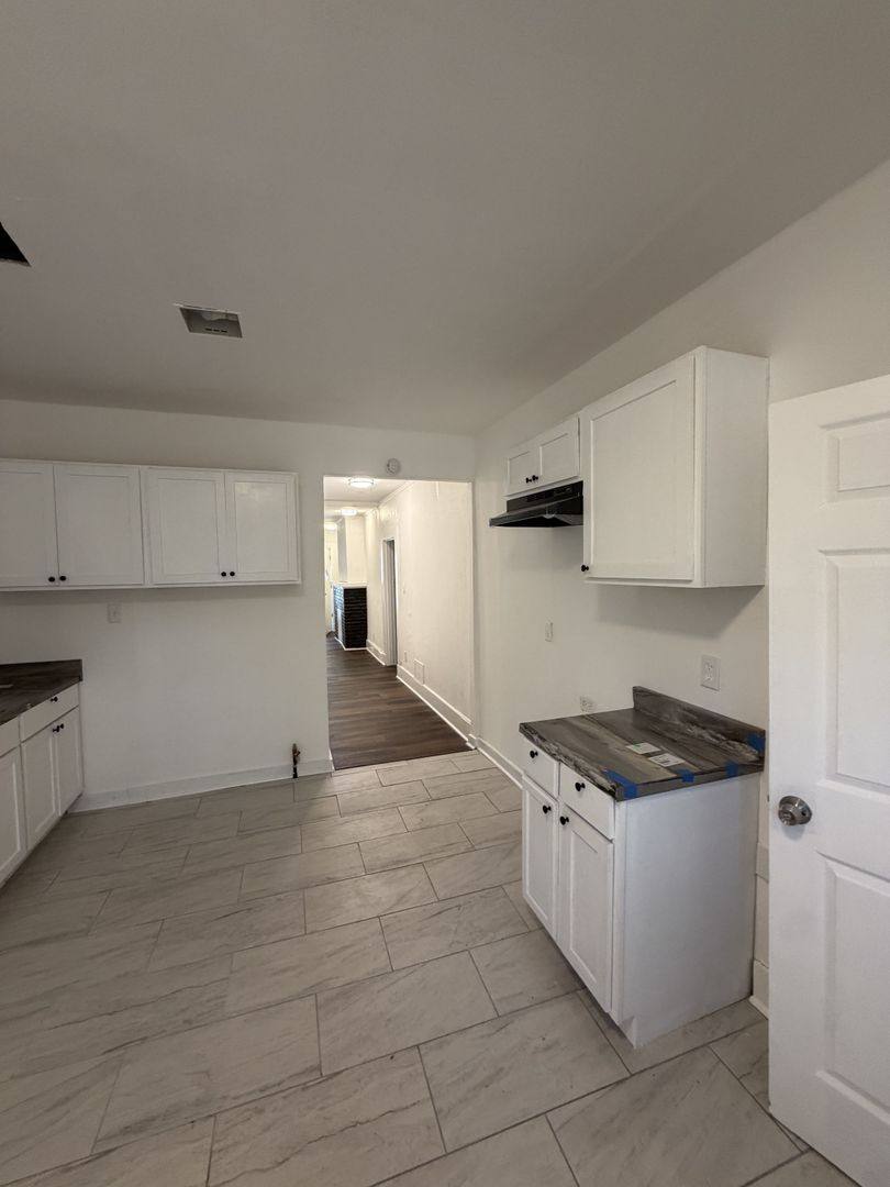 House for rent at 625 N Hollywood St, Memphis, TN 38112