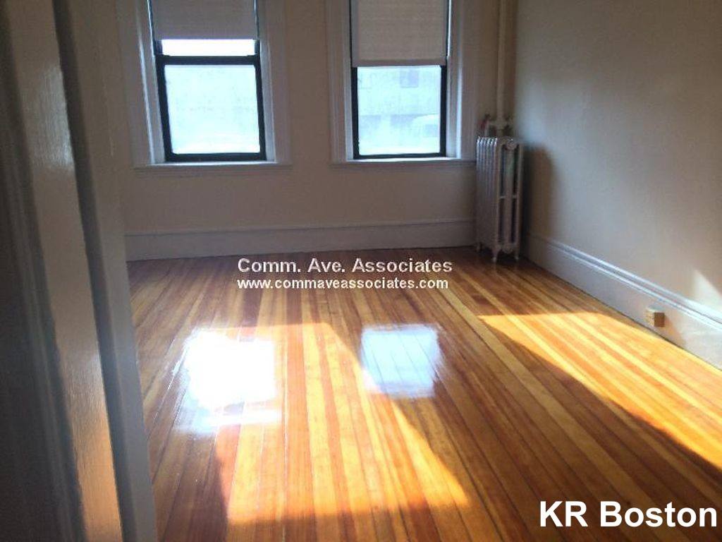 Apartment for rent at 19 Brighton Ave #B, Allston, MA 02134