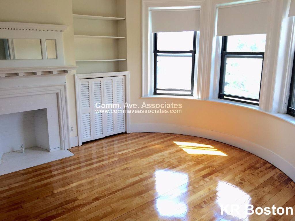 Apartment for rent at 19 Brighton Ave #B, Allston, MA 02134