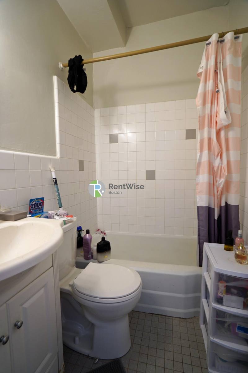Apartment for rent at 1212 Commonwealth Ave #12, Allston, MA 02134