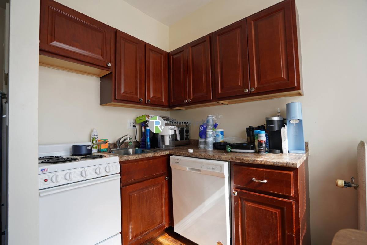 Apartment for rent at 1212 Commonwealth Ave #12, Allston, MA 02134