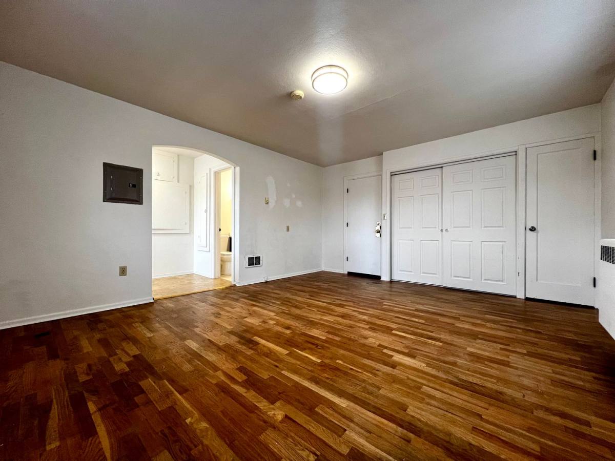 Apartment for rent at 207 S 9th Ave, Yakima, WA 98902