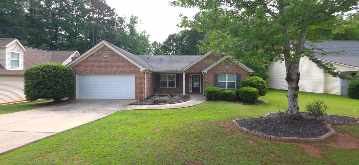 House for rent at 439 Red Bud Rd, Jefferson, GA 30549