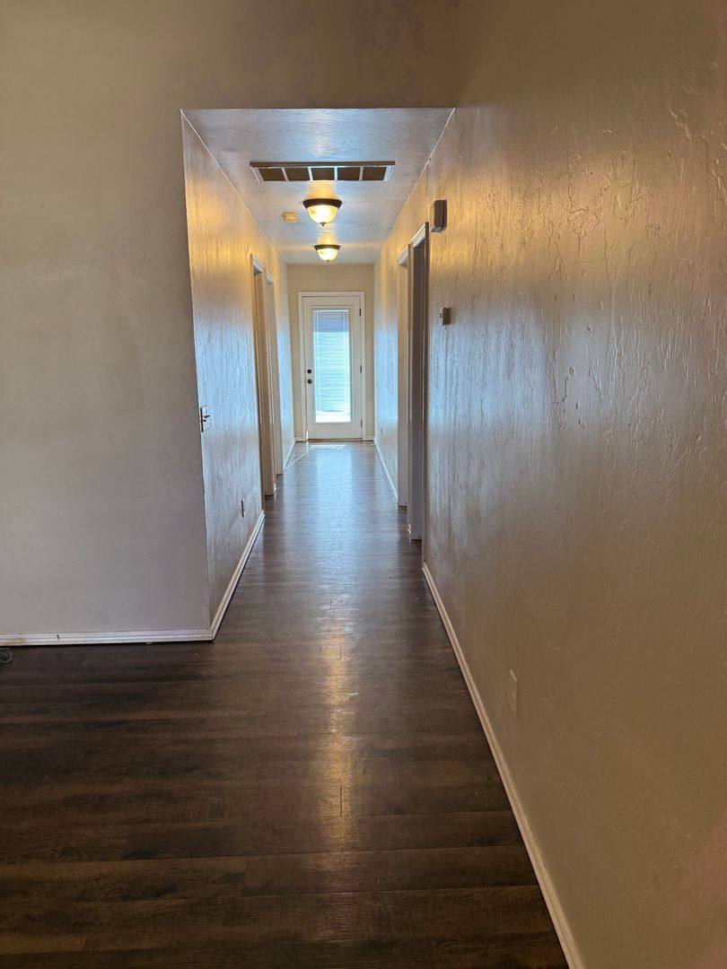 House for rent at 11600 SW 9th St, Yukon, OK 73099