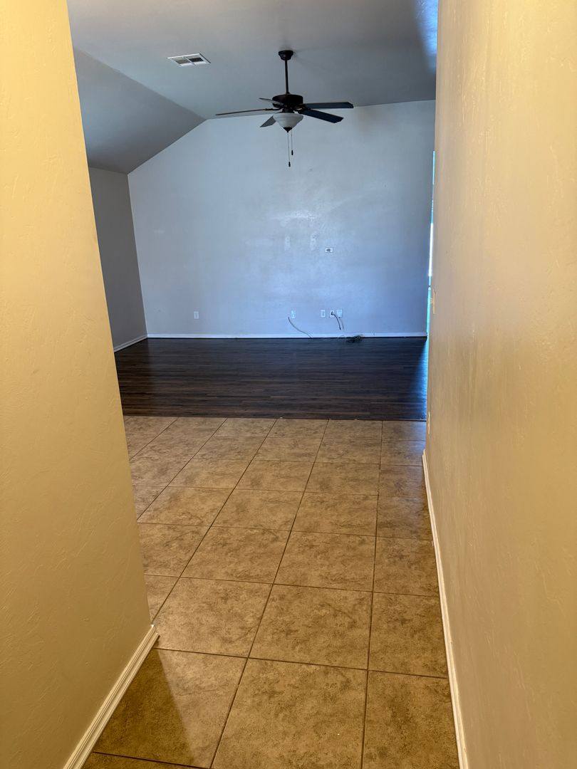 House for rent at 11600 SW 9th St, Yukon, OK 73099