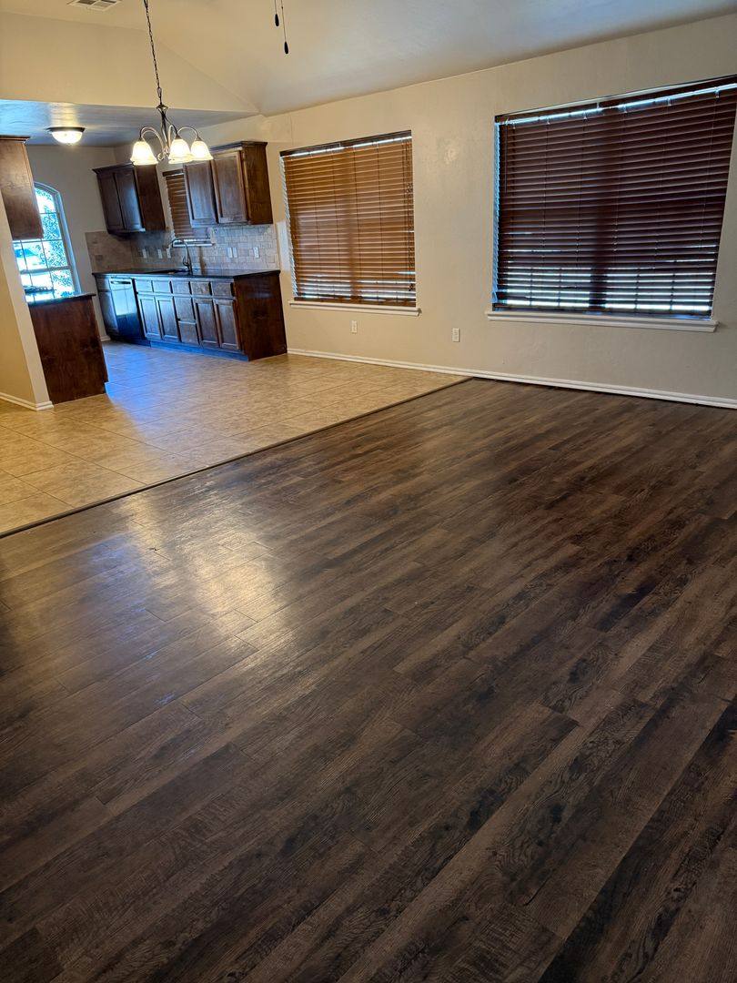 House for rent at 11600 SW 9th St, Yukon, OK 73099