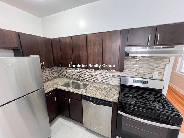Apartment for rent at 1303 Elmwood #101, Evanston, IL 60201