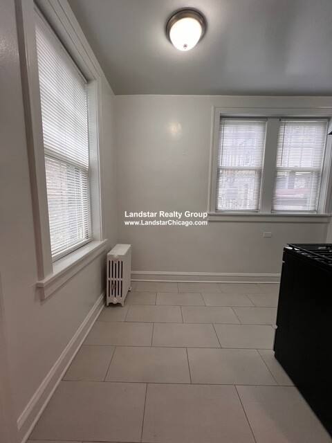 Apartment for rent at 1303 Elmwood #101, Evanston, IL 60201