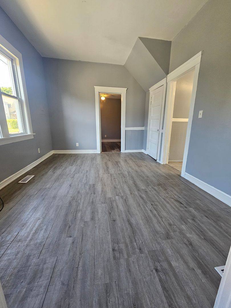Apartment for rent at 3355 W 43rd St, Cleveland, OH 44109