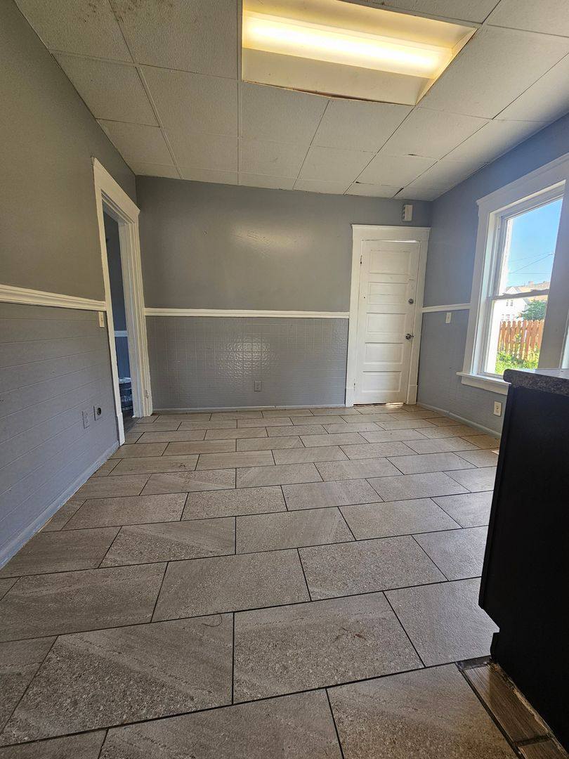 Apartment for rent at 3355 W 43rd St, Cleveland, OH 44109