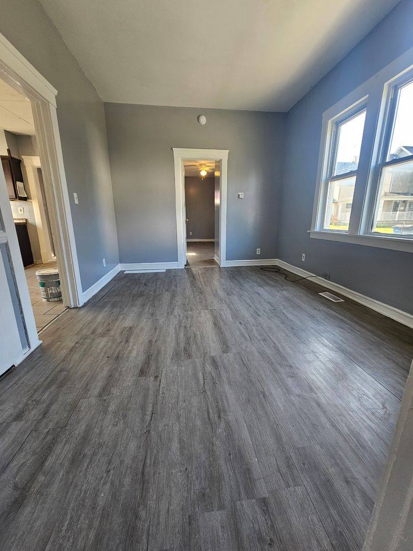 Apartment for rent at 3355 W 43rd St, Cleveland, OH 44109