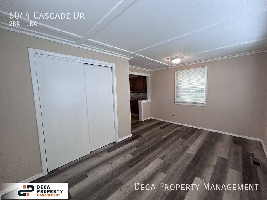 House for rent at 6044 Cascade Dr, Saint Louis, MO 63134