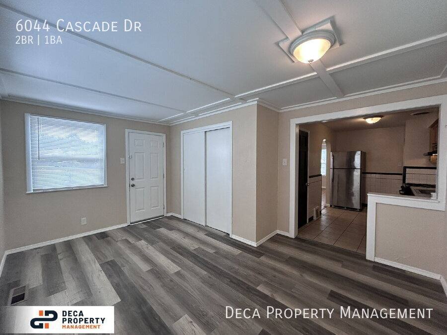 House for rent at 6044 Cascade Dr, Saint Louis, MO 63134