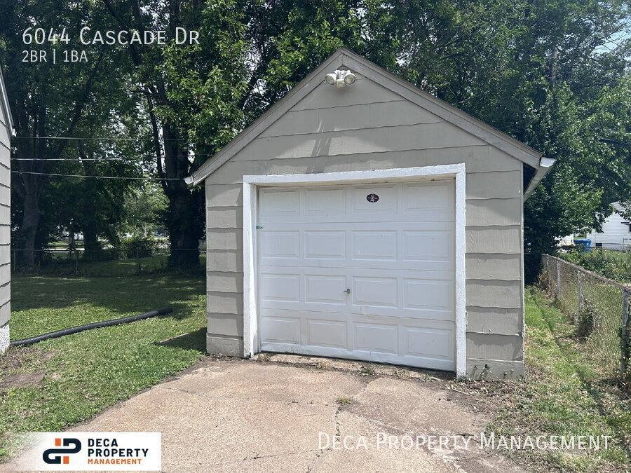 House for rent at 6044 Cascade Dr, Saint Louis, MO 63134