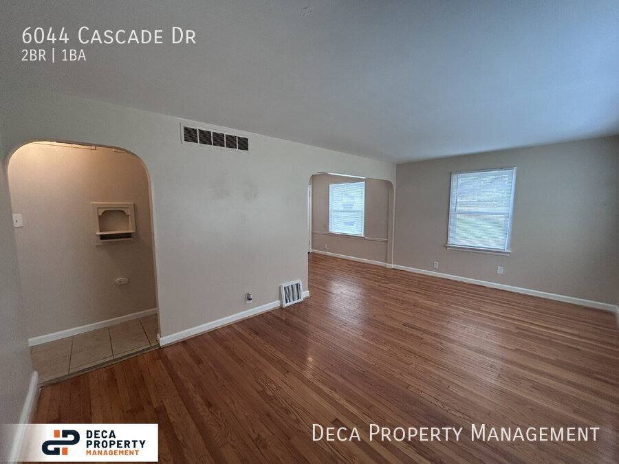House for rent at 6044 Cascade Dr, Saint Louis, MO 63134