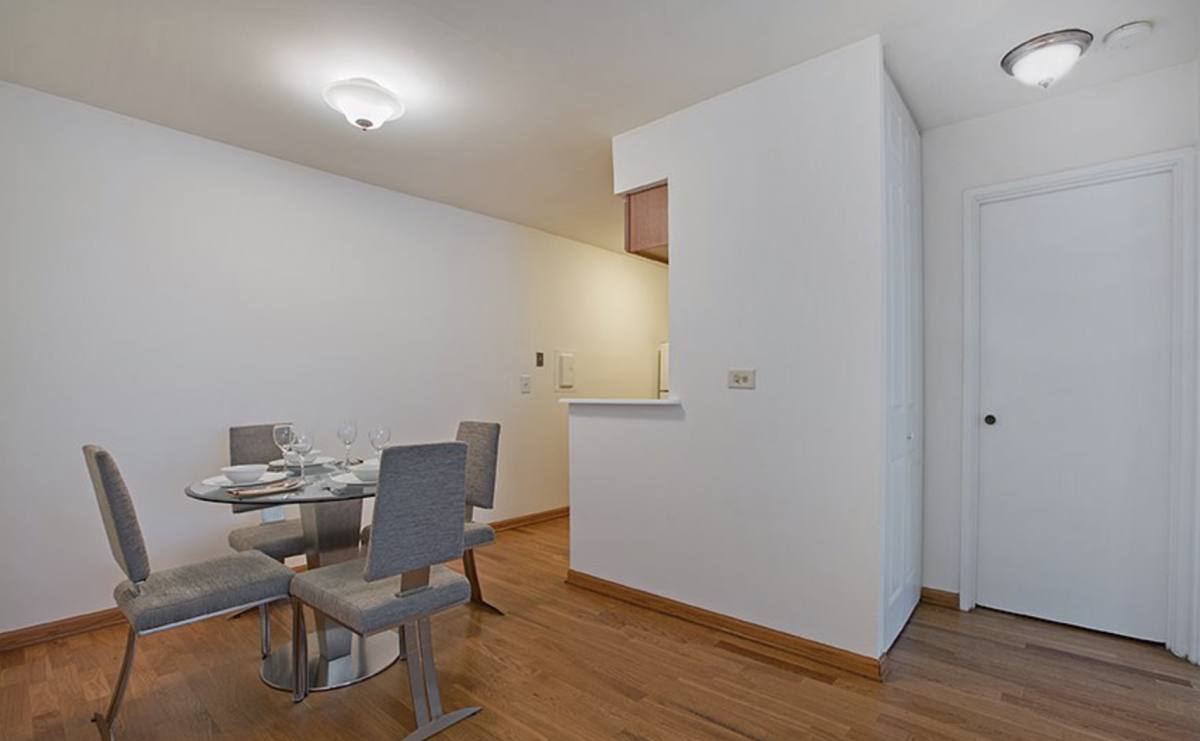 Apartment for rent at 640 W Sheridan Rd #640314, Chicago, IL 60613