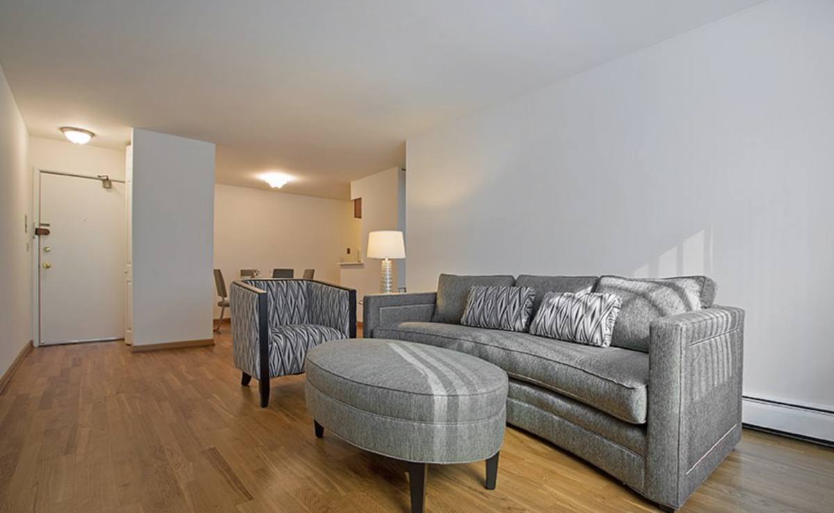 Apartment for rent at 640 W Sheridan Rd #640314, Chicago, IL 60613