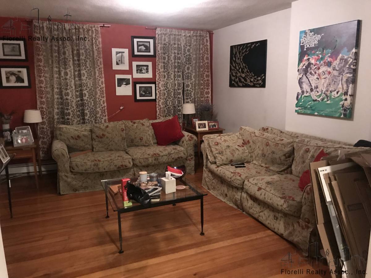 Apartment for rent at 39 Charter St #4F, Boston, MA 02113