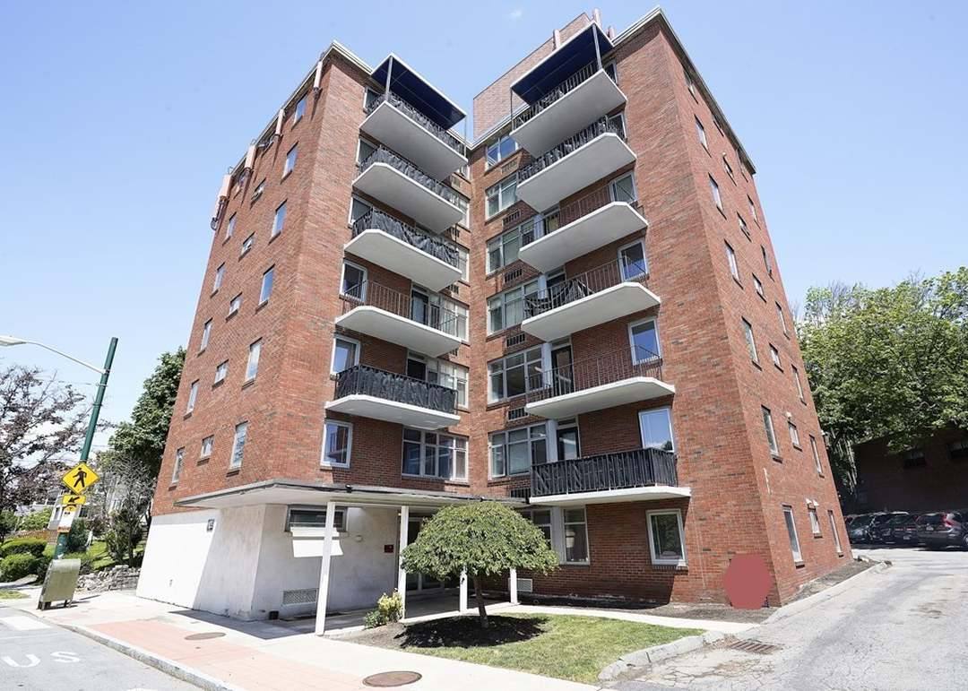 Apartment for rent at 125 Trapelo Rd #1A, Belmont, MA 02478