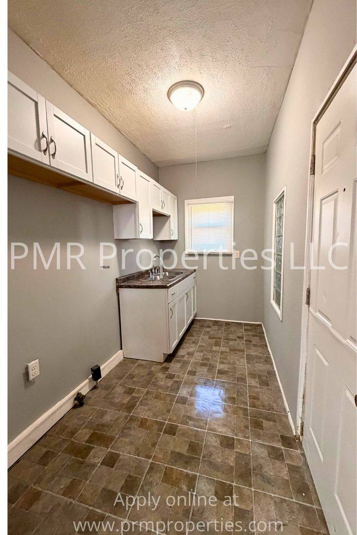 House for rent at 5922 N 28th Ave, Omaha, NE 68111