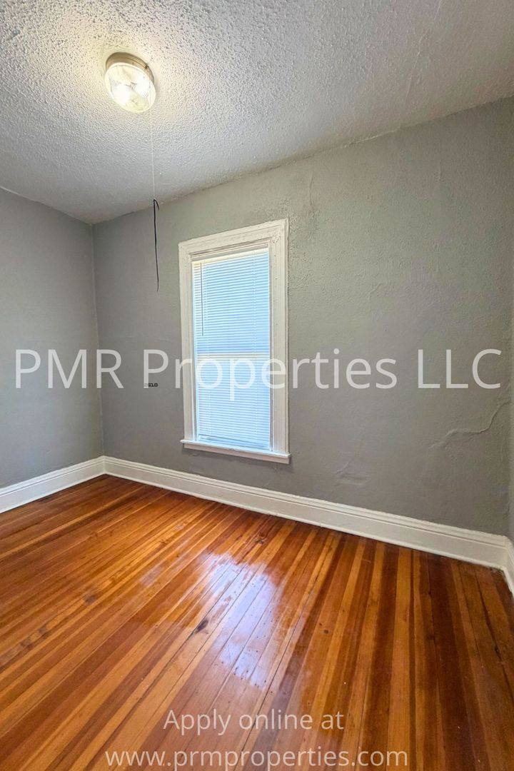 House for rent at 5922 N 28th Ave, Omaha, NE 68111