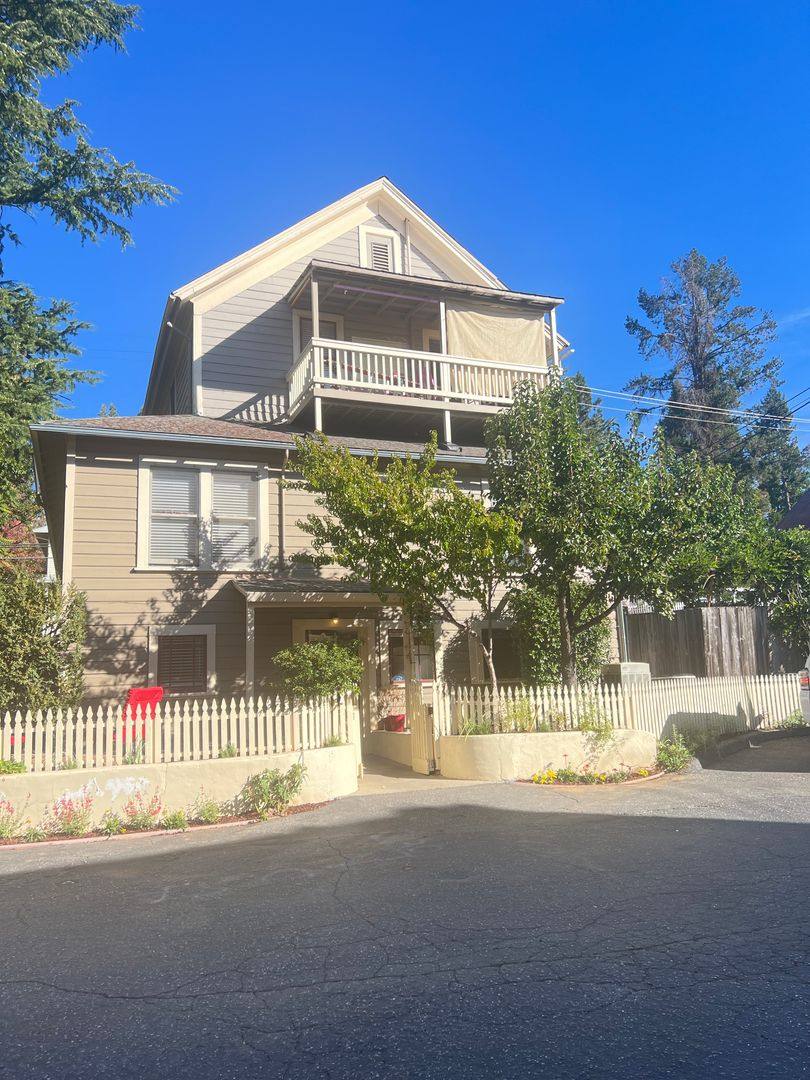 Apartment for rent at 123 Richardson, Grass Valley, CA 95945