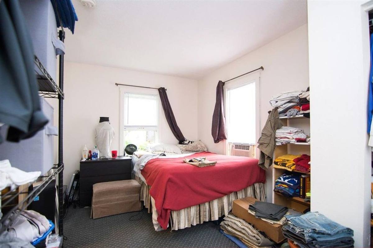 House for rent at 1115 S 1st Ave, Iowa City, IA 52240