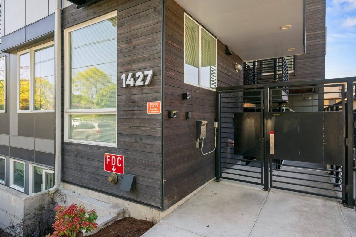 Apartment for rent at 1427 NW 65th St, Seattle, WA 98117