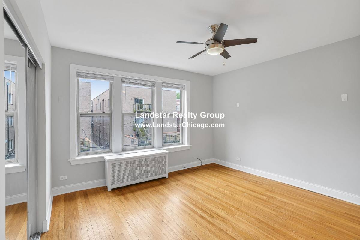 Apartment for rent at 1525 W Estes Ave #B5, Chicago, IL 60626