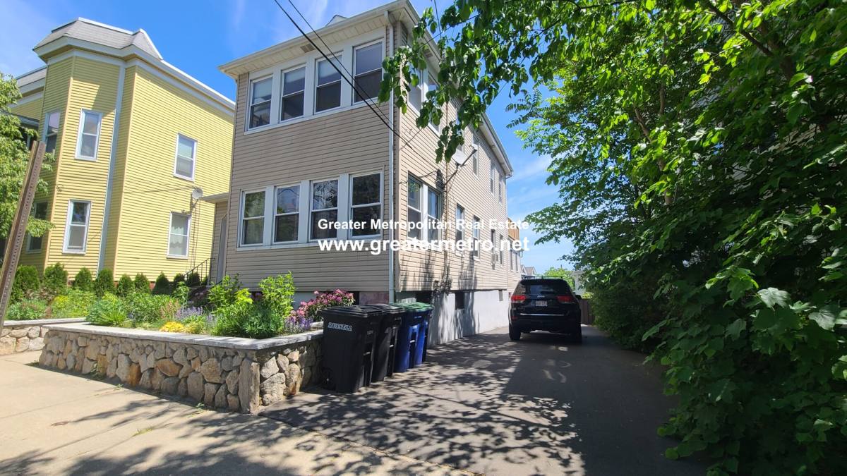 Apartment for rent at 23 Boston St #1, Somerville, MA 02143