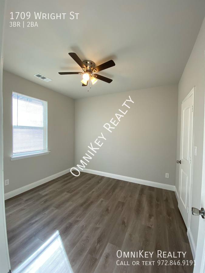 House for rent at 1709 Wright St, Greenville, TX 75401